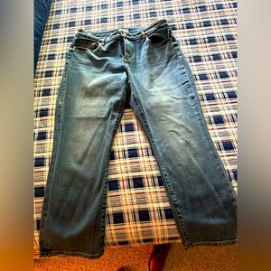 Loft Jean capris - stone washed